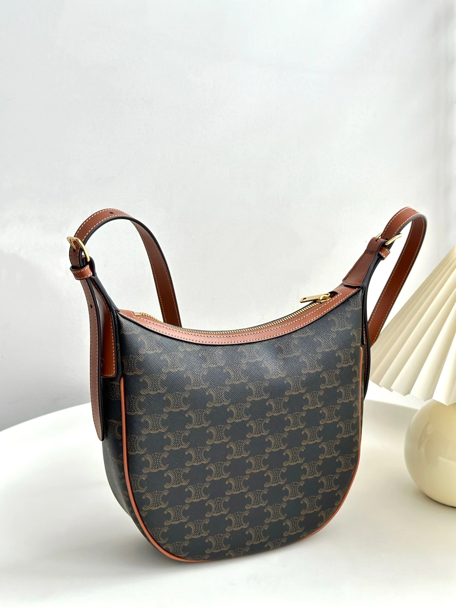 MOMO-- 358i95 117252FQM.04LU 117252FQM-04LU item:D-B000F1918